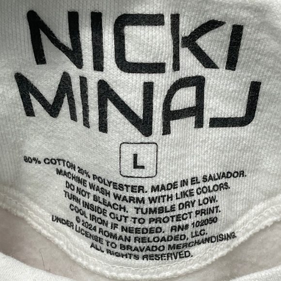 Nicki Minaj 2024 Gag City White Crewneck Pink Friday 2 World Tour Sweatshirt - Picture 7 of 7